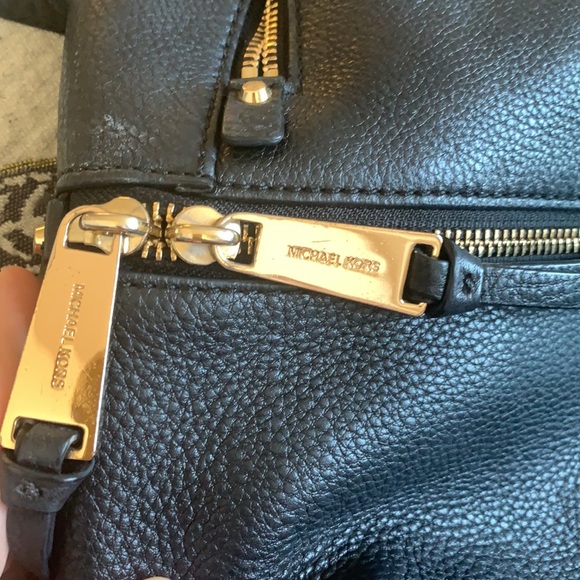 MICHAEL KORS LEATHER BAG - Picture 9 of 14